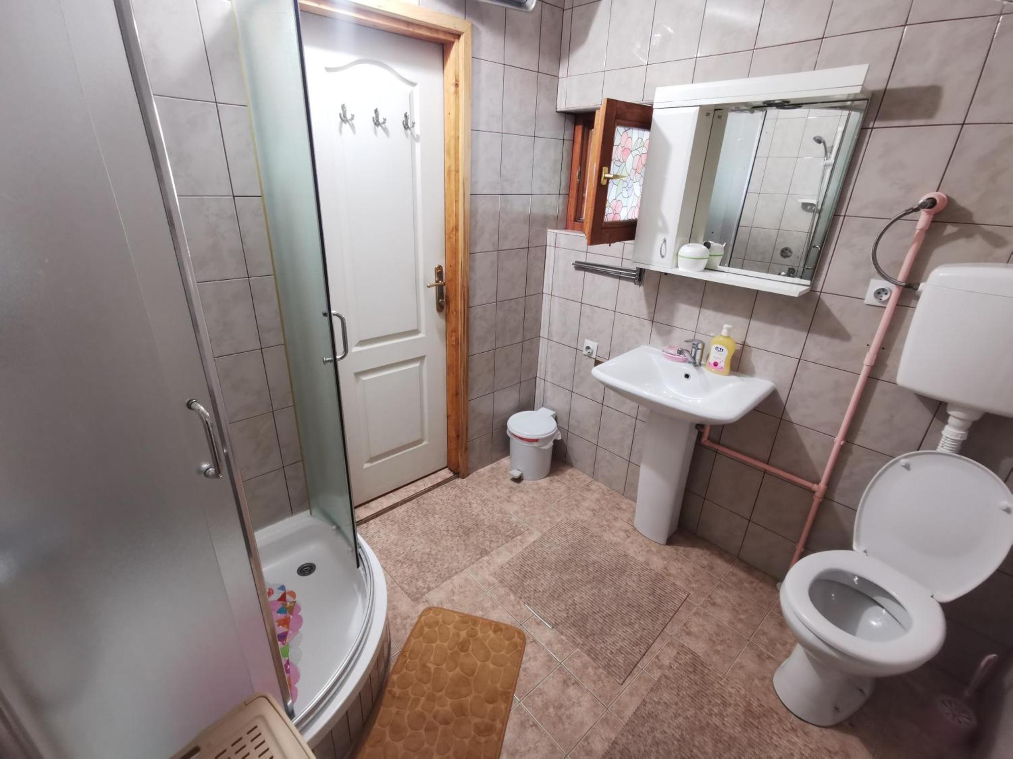 Apartments Domacinstvo Nikolic ヴァリェヴォ エクステリア 写真